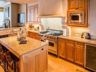Right in Snowmass Village Townhome for Rent Luxury